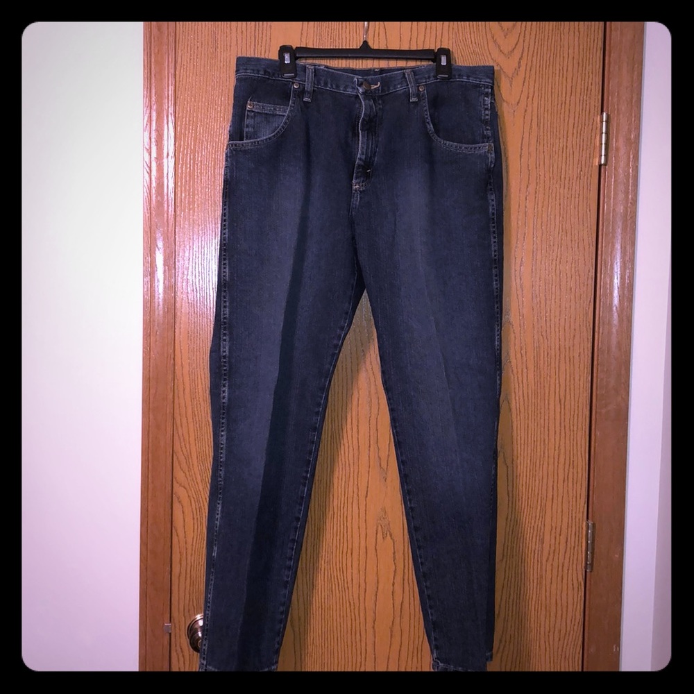 Men’s Relaxed Fit Wrangle Jeans